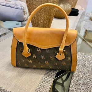 Vintage Dooney and Burke purse